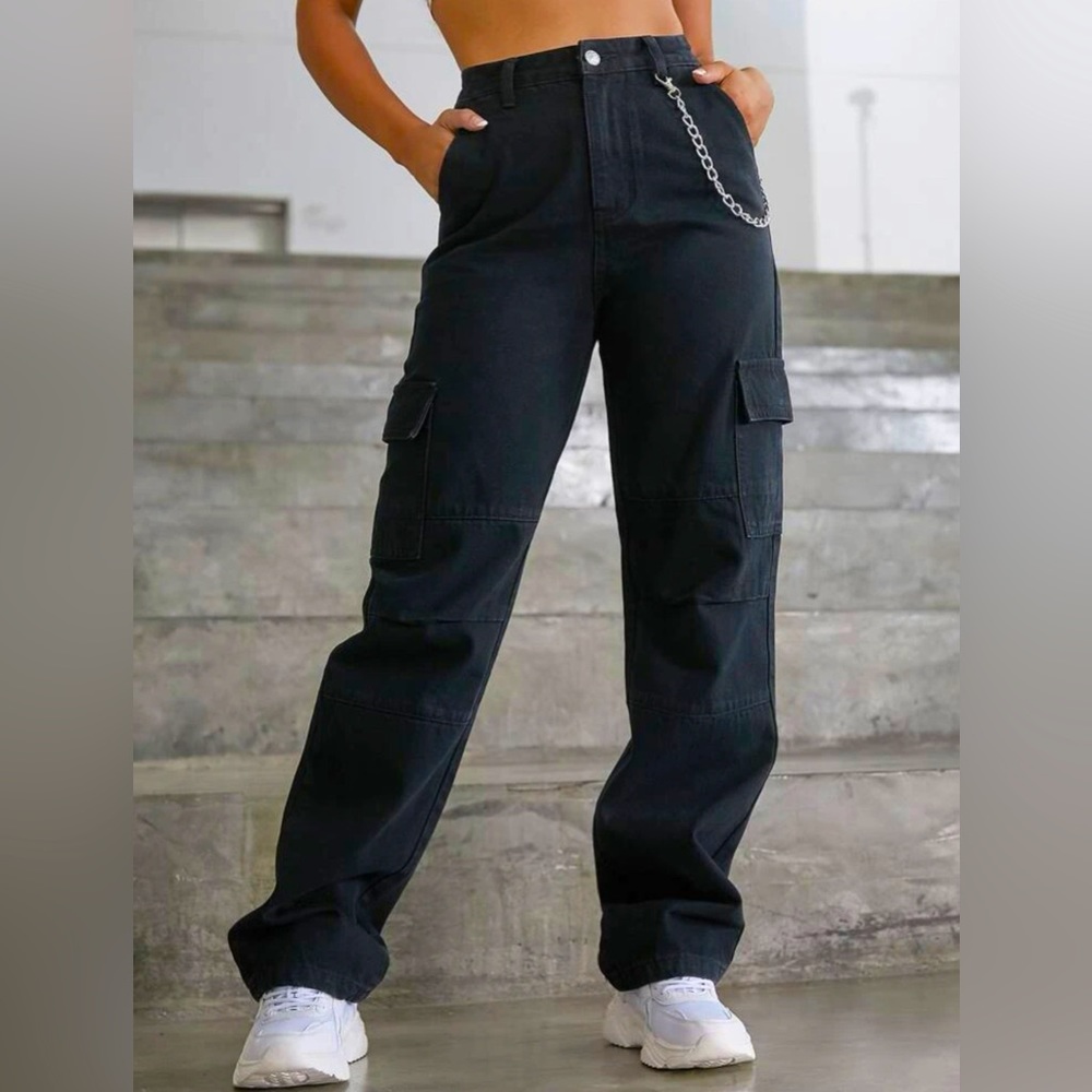 SHEIN EZwear High Waist Chain Detail Cargo Jeans